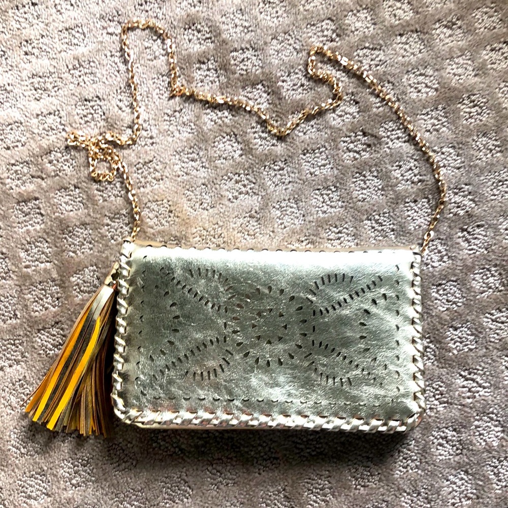 Urban Expressions Gold clutch